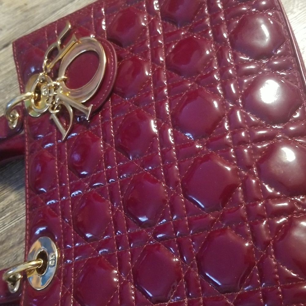 Lady Dior Christian Dior Medium Cannage Red Patent Quilted Leather Handbag - Picture 12 of 16
